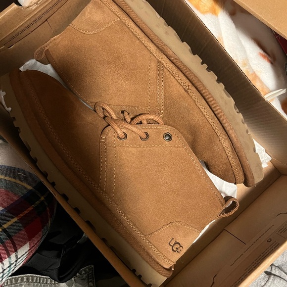 Uggs - Picture 3 of 4